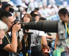 阿森纳队员接受媒体采访，讲述训练生活(阿森纳队员接受媒体采访,讲述训练生活的视频)